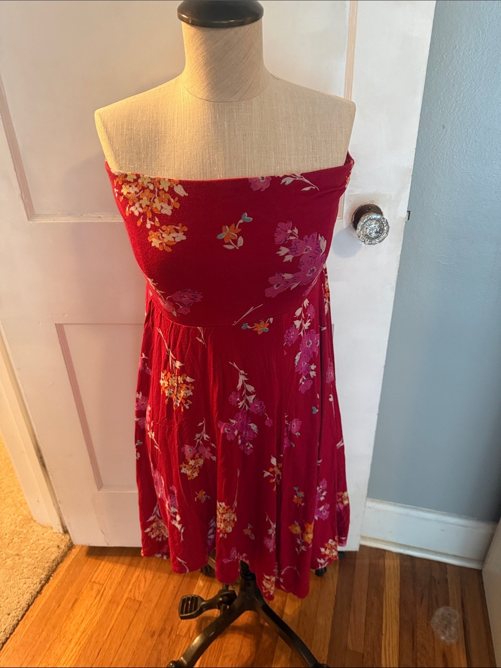 Strapless Floral Sundress in Deep Red-Express